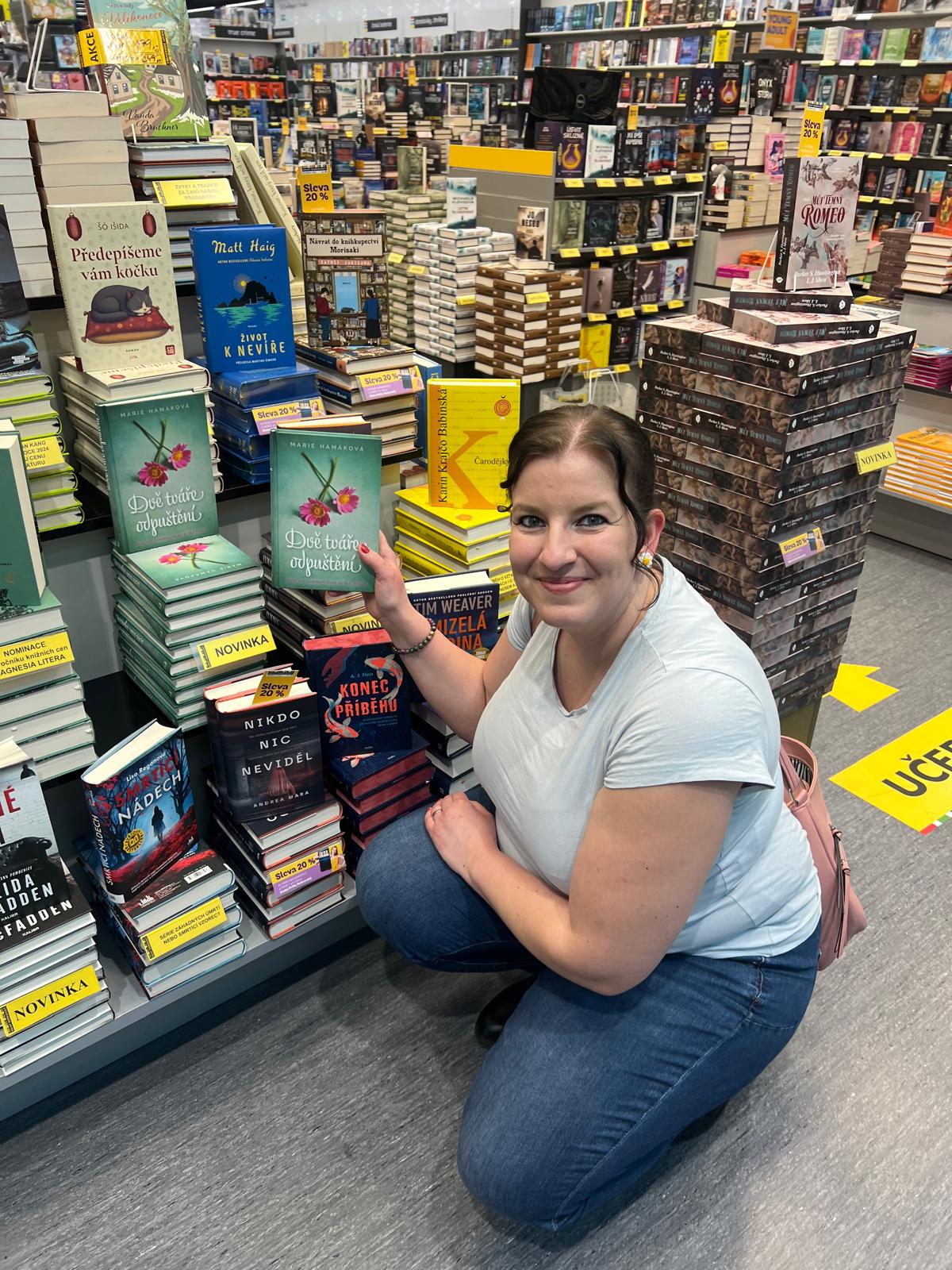 Marie Hamáková při psaní